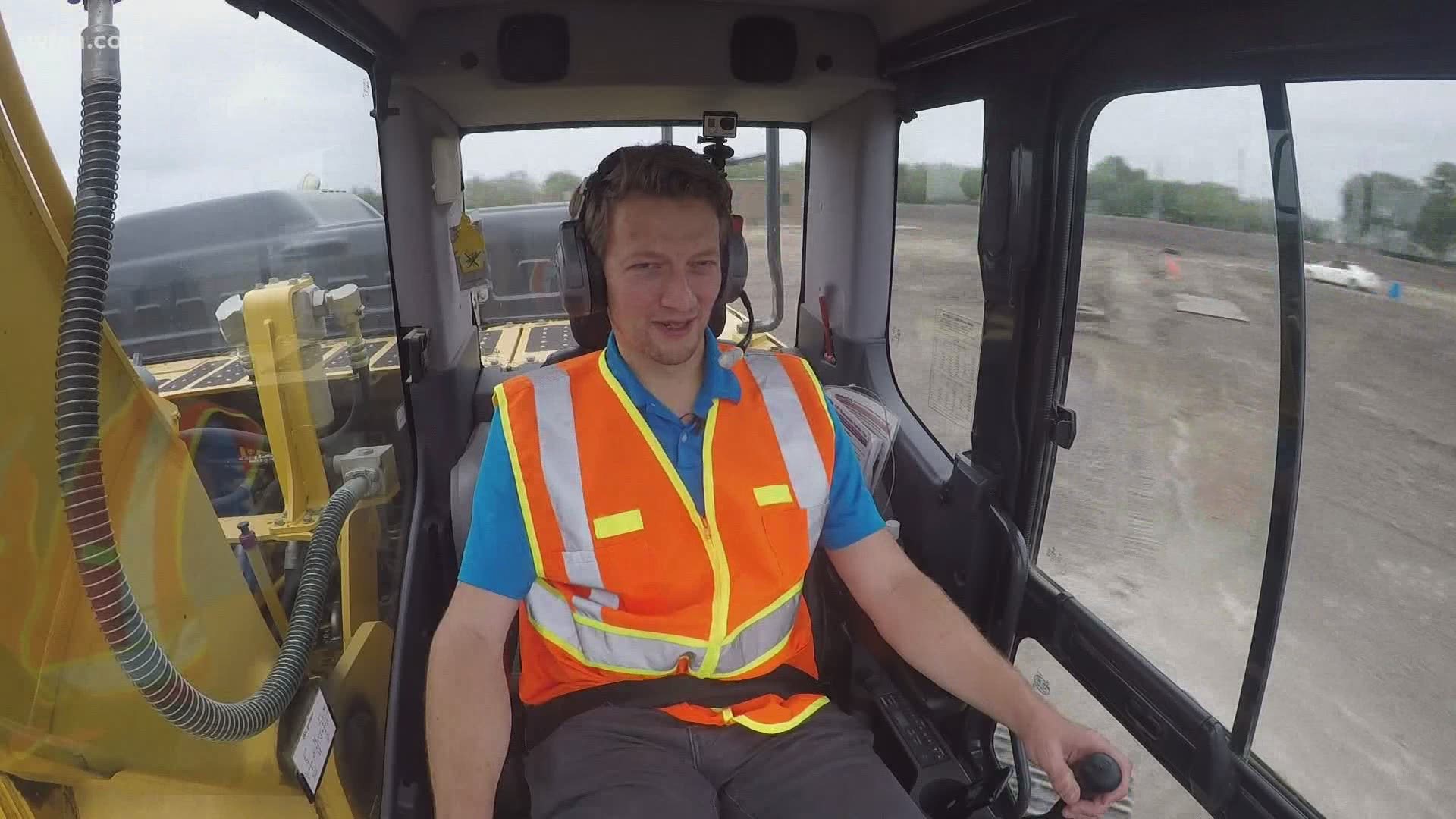 Extreme Sandbox lets customers operate heavy duty construction equipment.
