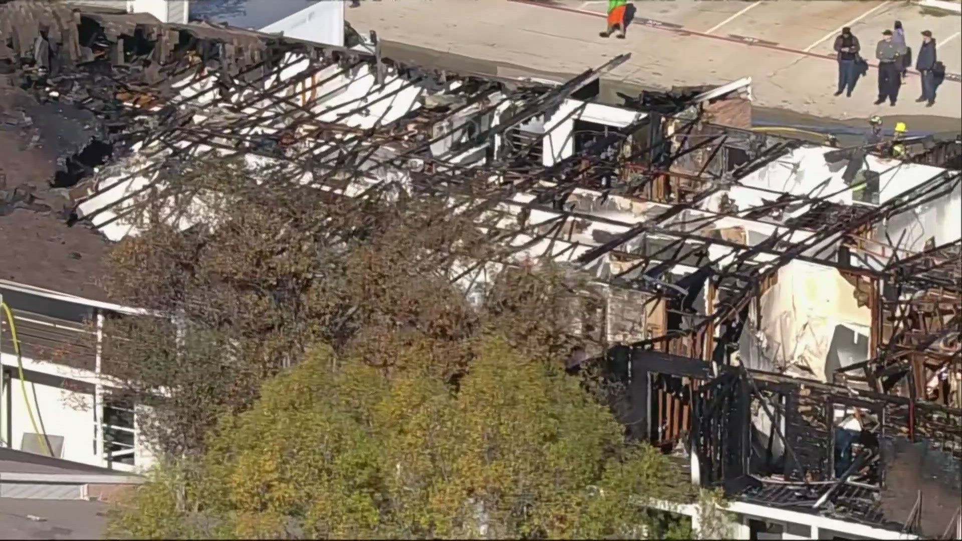 Crews respond to major fire at Fort Worth apartment complex, officials ...