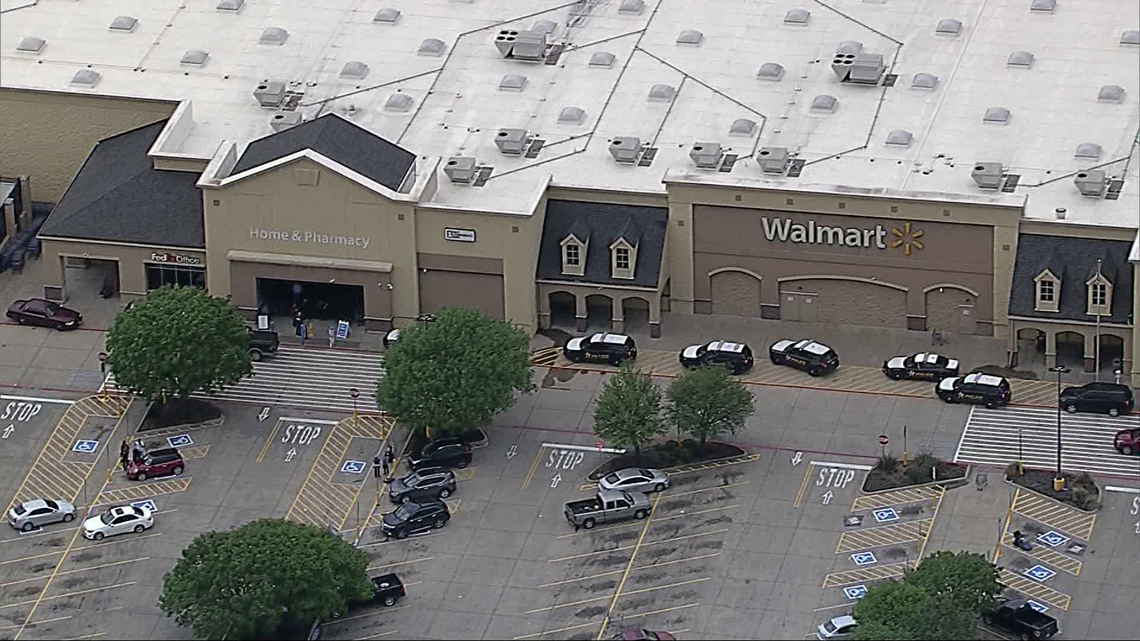 1 person injured after man's gun 'accidentally discharged' at Walmart