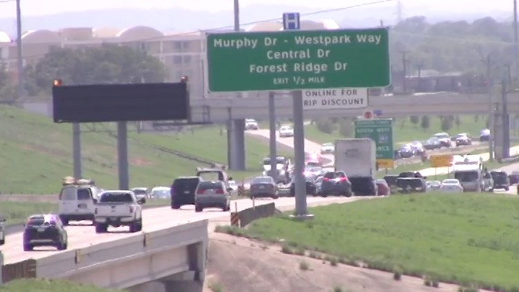 Why Texas is allowing motorists to drive on the shoulder of this highway
