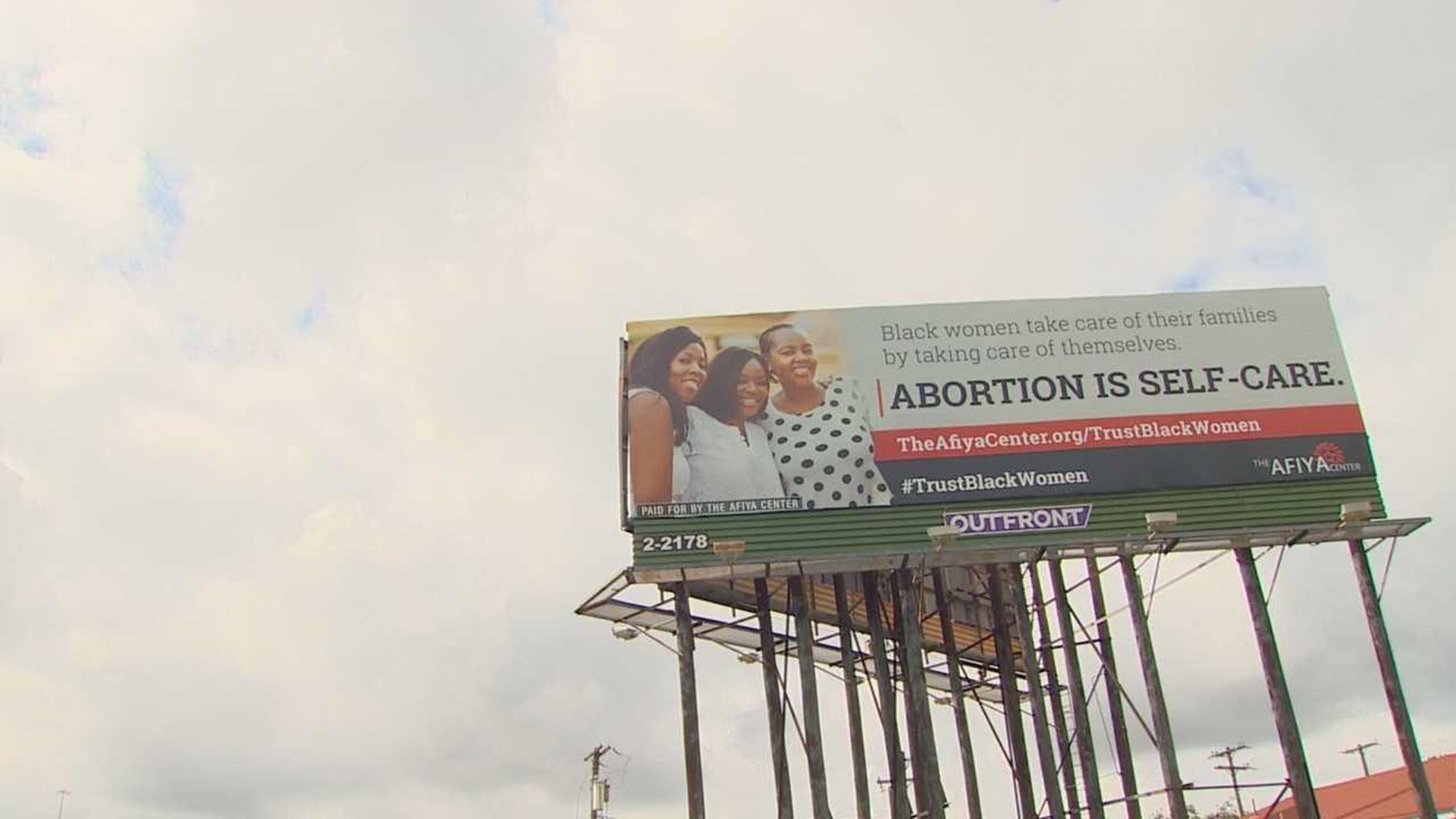 Dueling Billboards Display Abortion Debate In Dallas | Wfaa.com