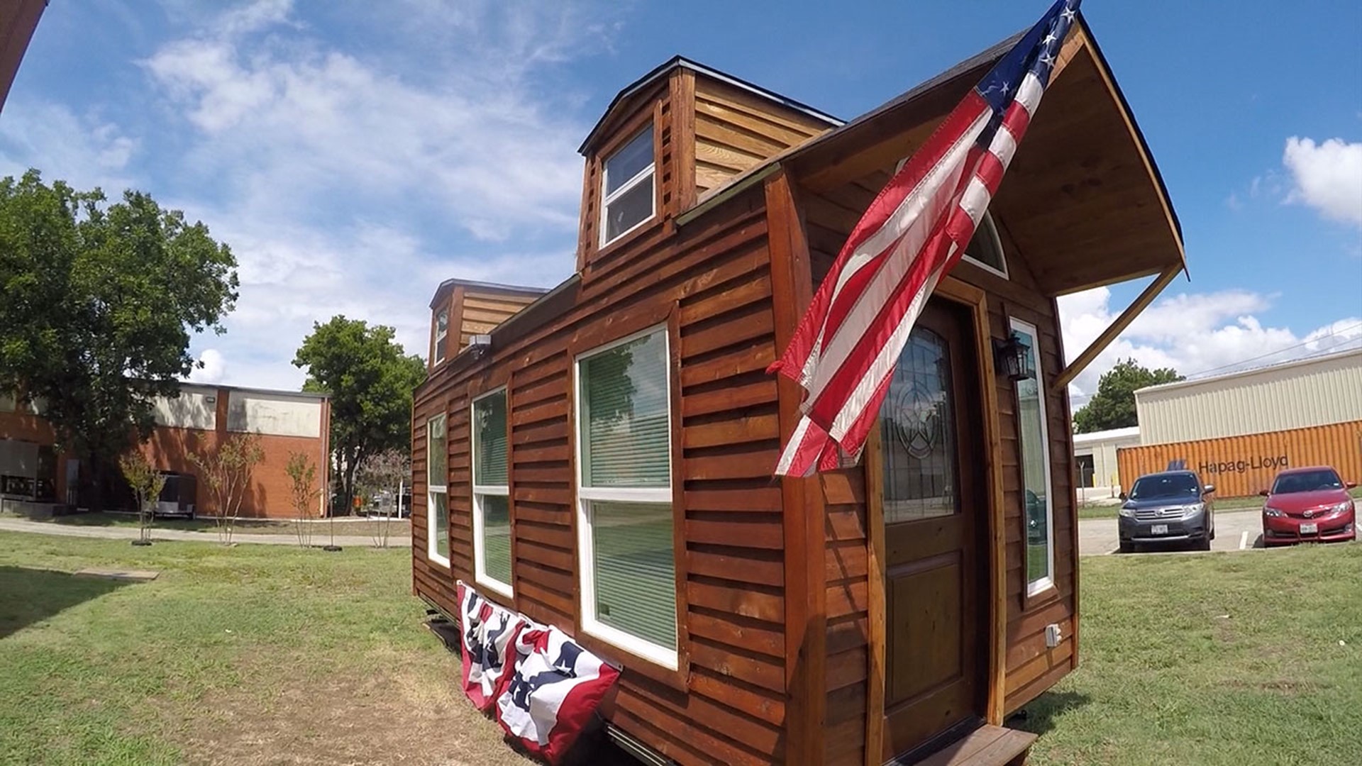 Tiny home camp for homeless veterans begins in Dallas
