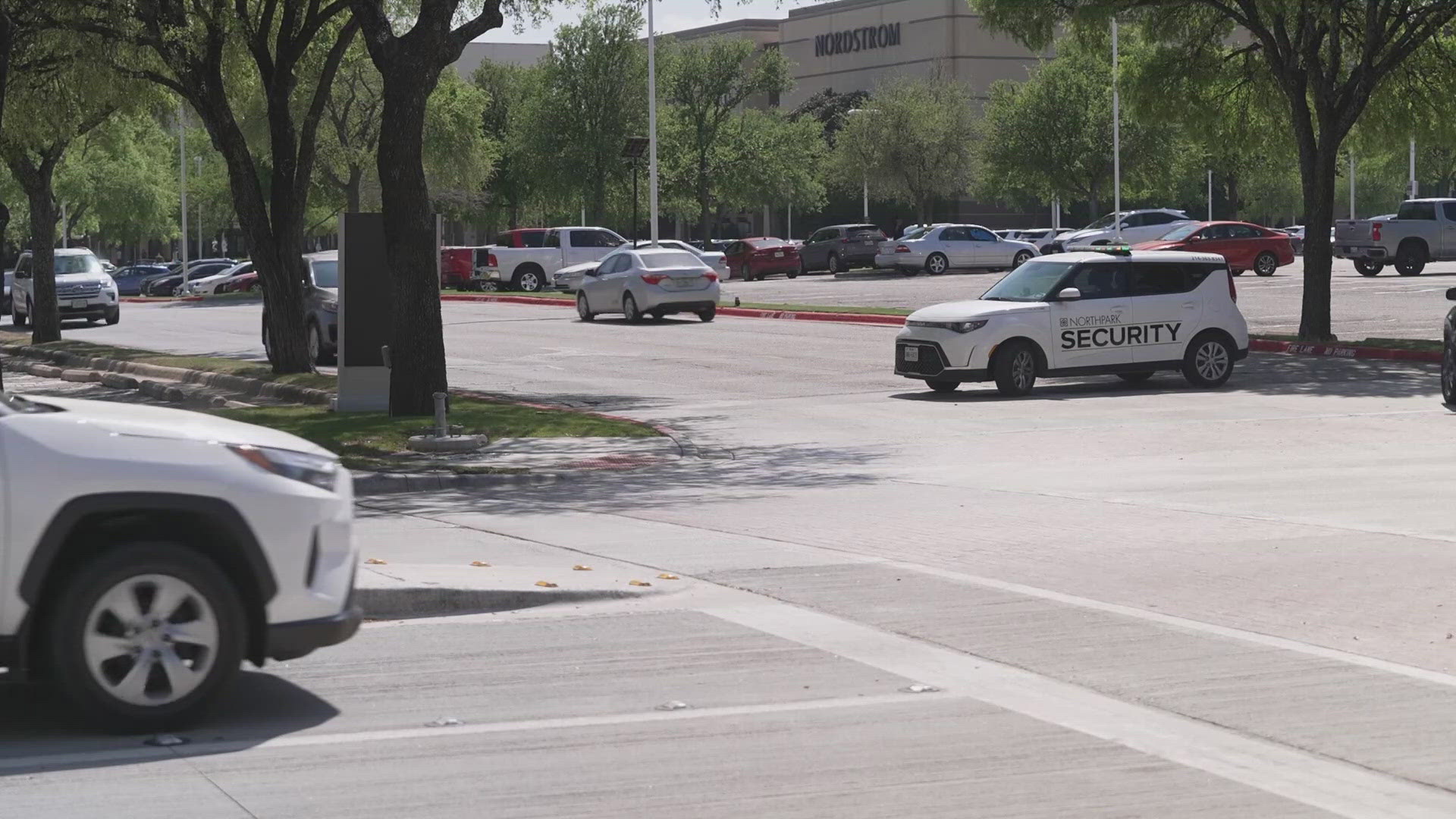 Bomb threat prompts three-hour evacuation at Dallas' NorthPark Center ...
