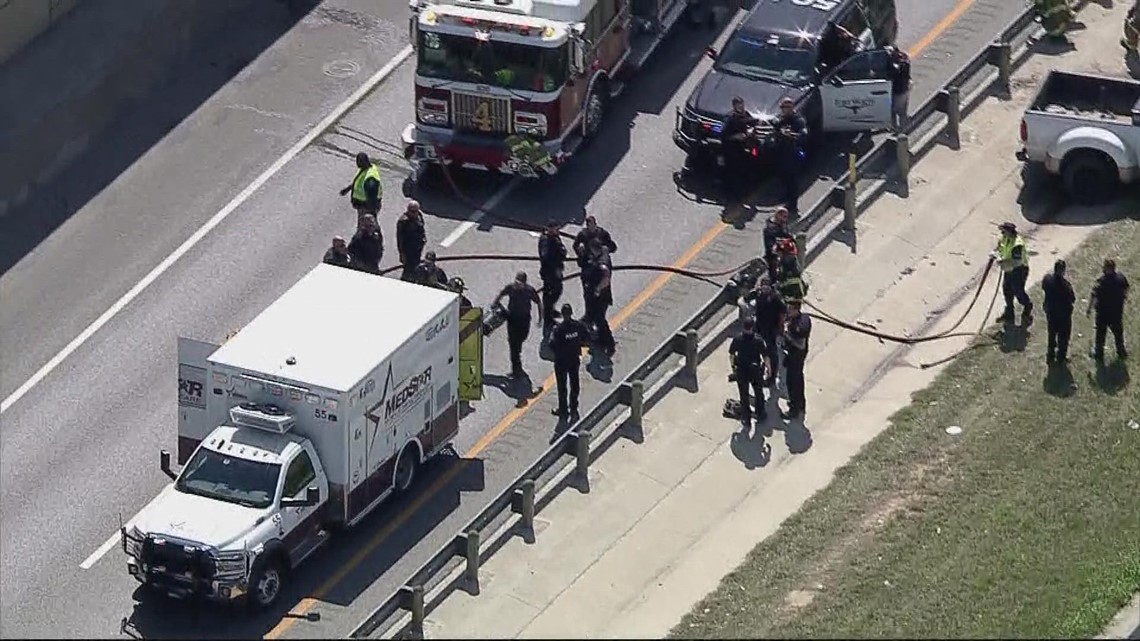 2 Injured After Police Chase With Stolen Pickup Ends In Crash On Loop ...