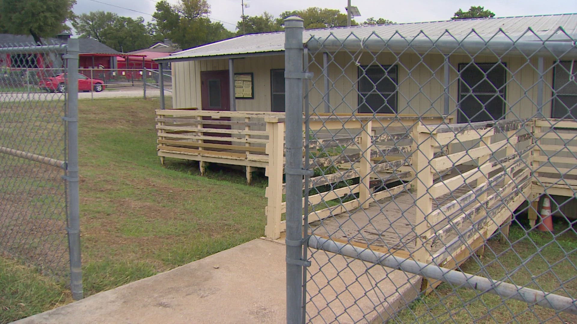 A shuttered health clinic on a Fort Worth public school campus will soon reopen, providing medically-underserved students easier access to a doctor.