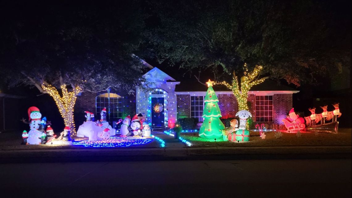 Best Christmas lights in DFW 2021