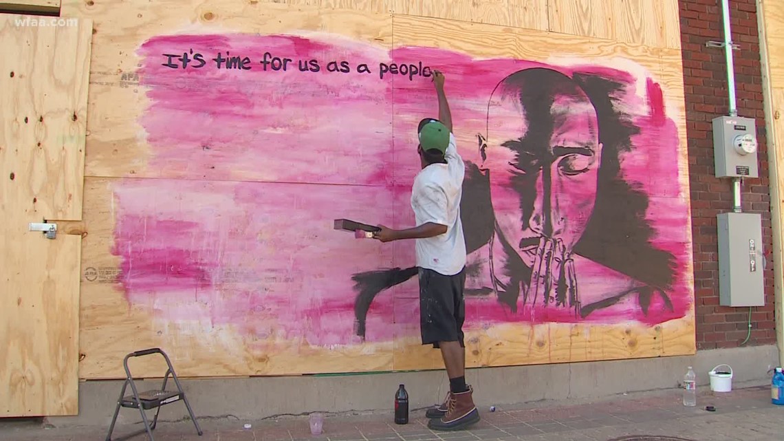 How Dallas artist Gabriel Thomas is turning boarded buildings into
