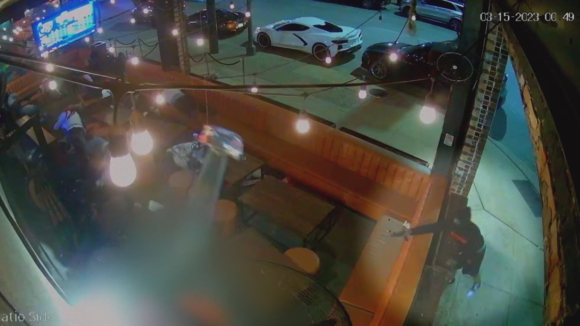 Dallas Police Release Surveillance Video Of Suspect In Shooting That ...