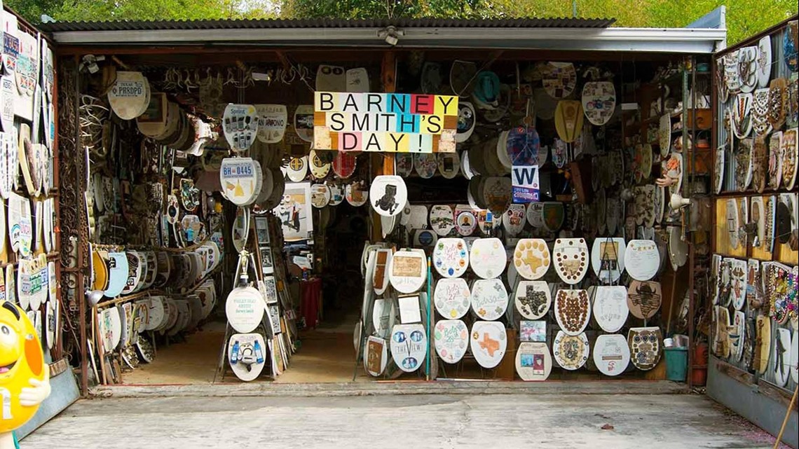 San Antonio's toilet seat museum sold to popular Dallas bar