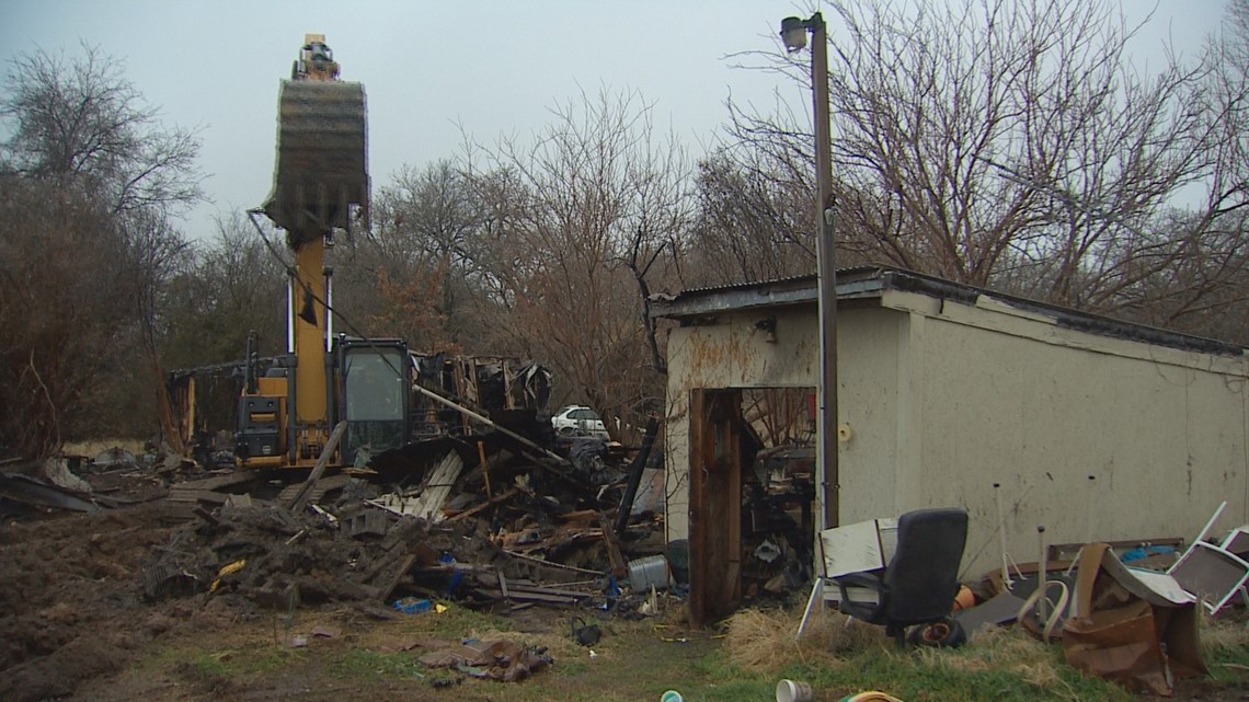 Community Rallying Around Parker County Family After Fire 