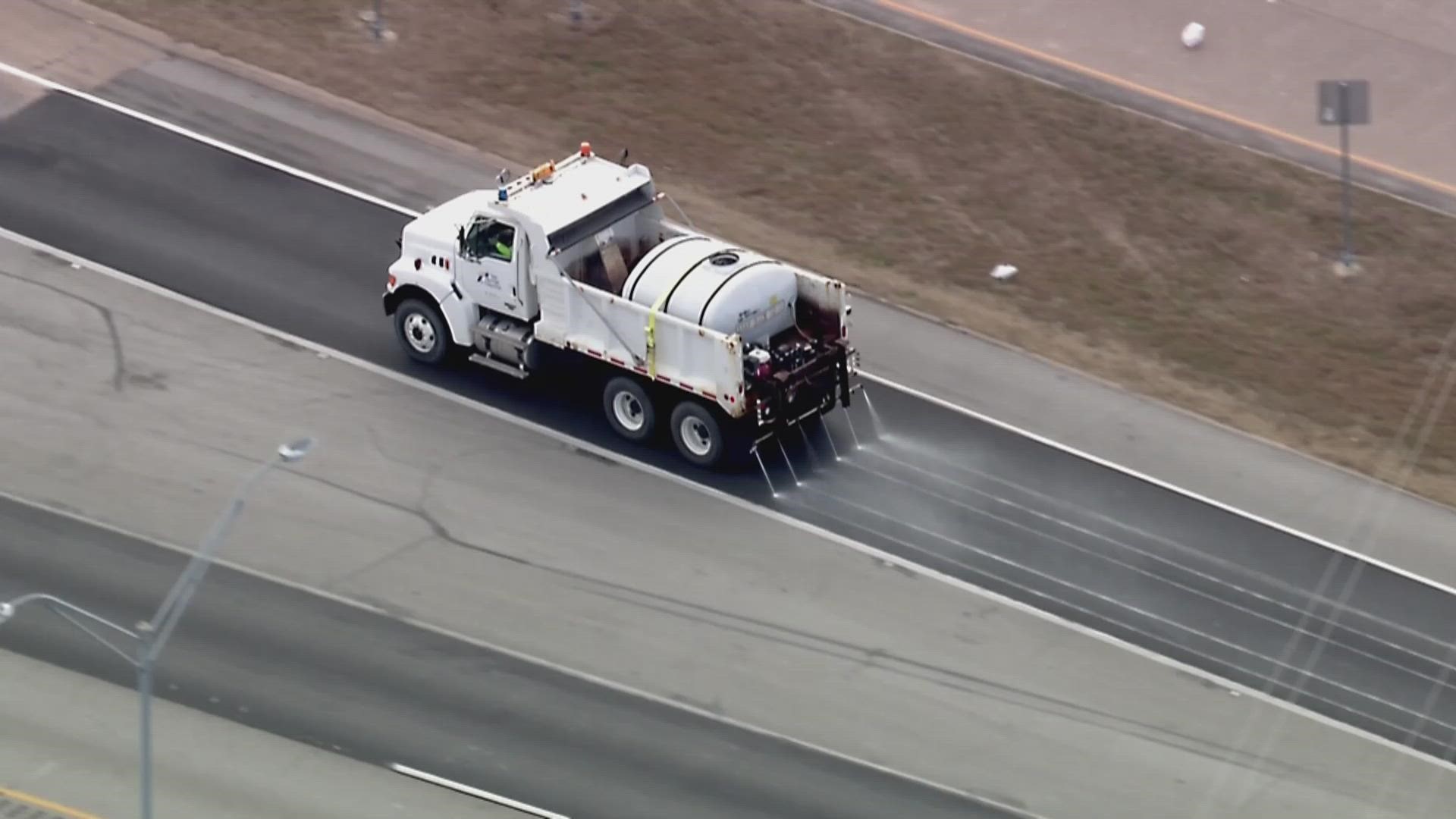 TxDOT is actively treating roads and bridges around North Texas ahead of the freezing weather that should arrive in the next couple of days.