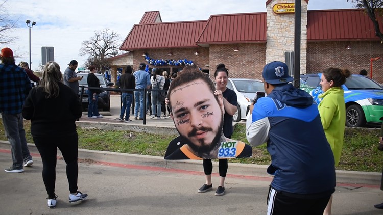 Post Malone crocs: Singer surprises fans with new Crocs at Texas