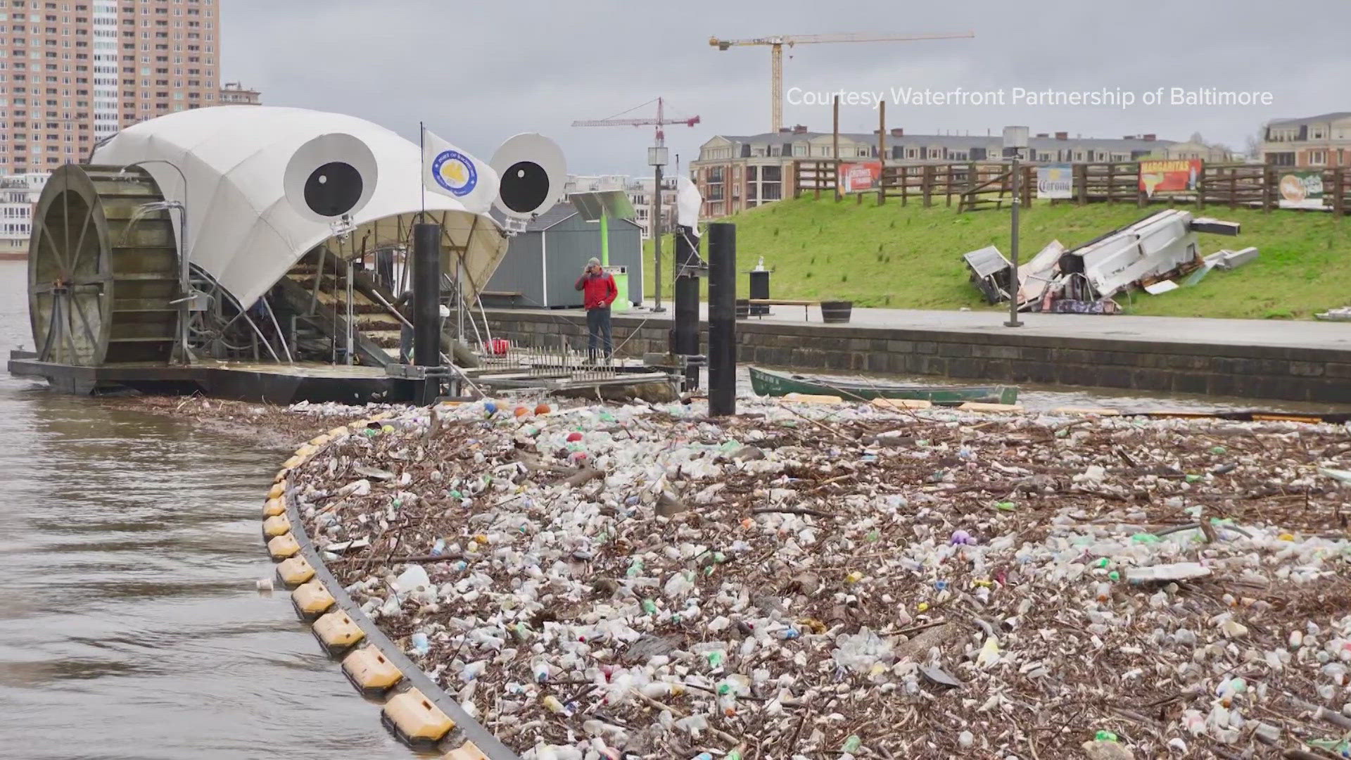 Officials hope the wheel becomes a landmark, encouraging personal responsibility for trash disposal and collection.