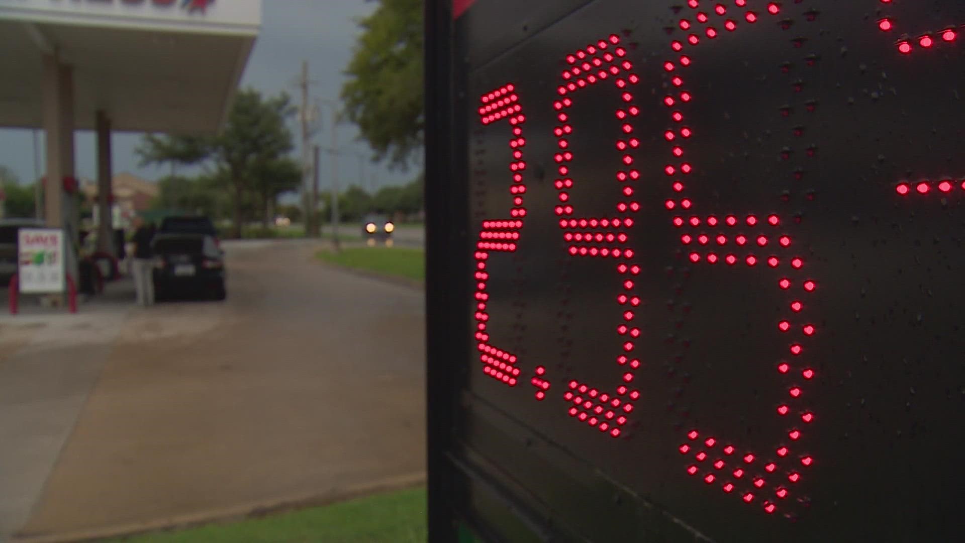 Gas prices in the United States have fallen 12 weeks in a row and in Dallas, prices are now at a seven-month low.