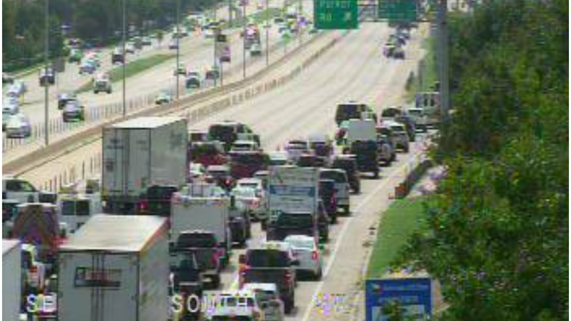 Multi-vehicle Crash Partially Shuts Down Southbound US 75 In Plano ...