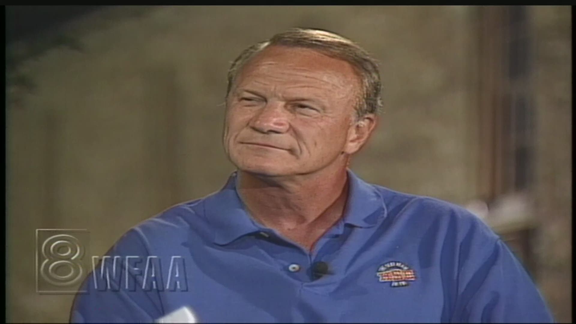 Watch this 1994 clip of Dale Hansen and then-Cowboys coach Barry Switzer getting into a heated argument on Sports Special.