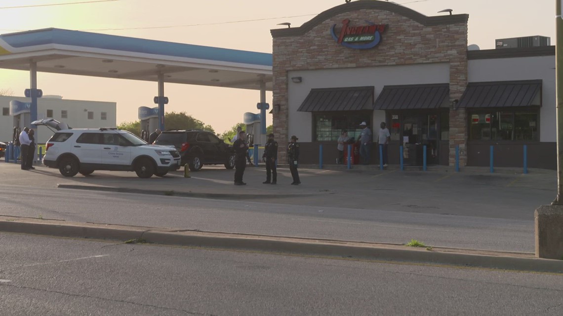 Man dies after being shot near convenience store, Dallas police say