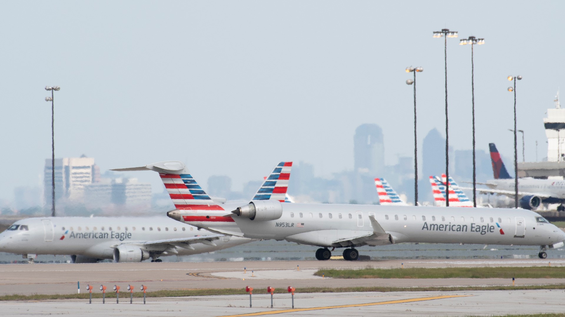 Southwest lost thousands of employees in 2020, while American lost tens