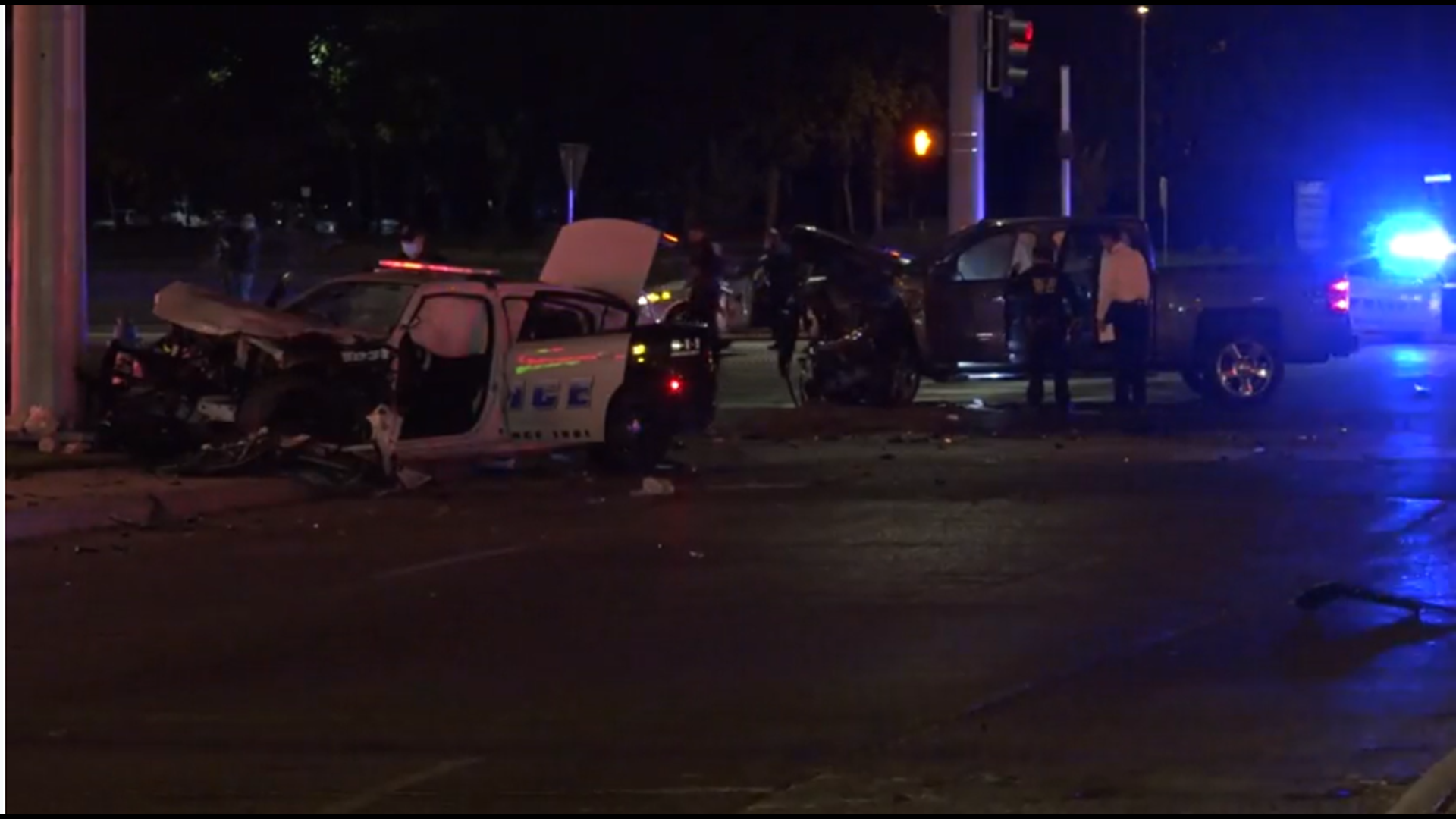 Two officers injured in crash with suspected drunk driver, Dallas ...