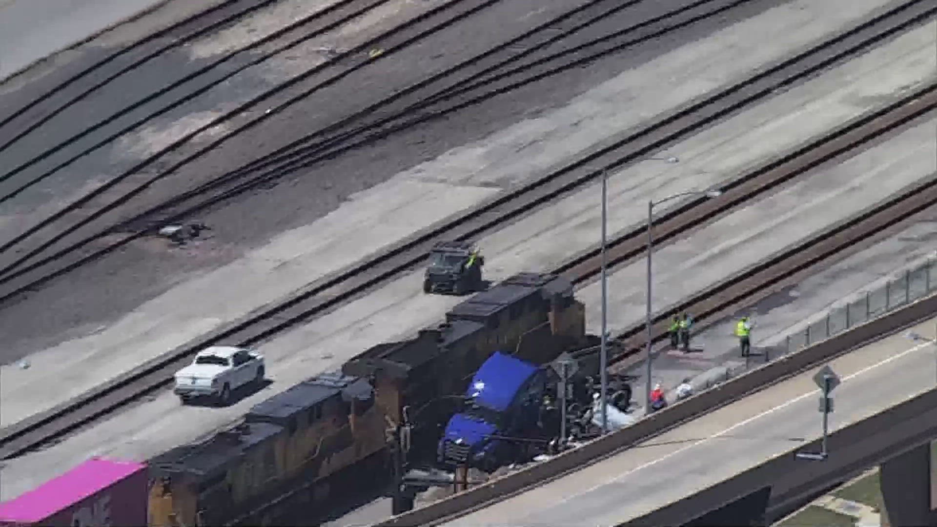 There was a major accident between a train and an 18-wheeler in Fort Worth on Friday.