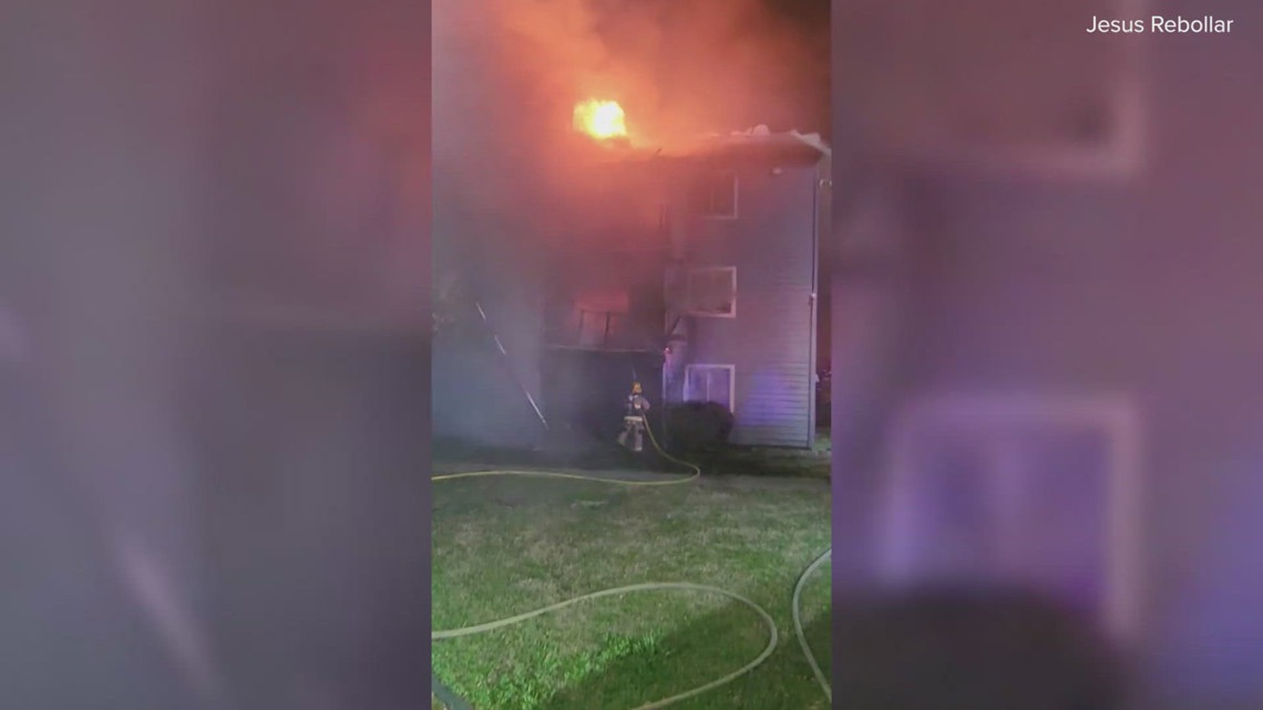 20 people lost their homes in a North Dallas apartment fire | wfaa.com