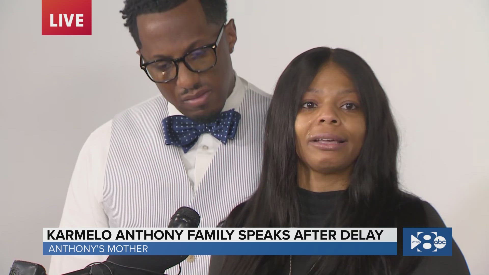 Full | Karmelo Anthony's mother speaks to media, addressing allegations  against the family