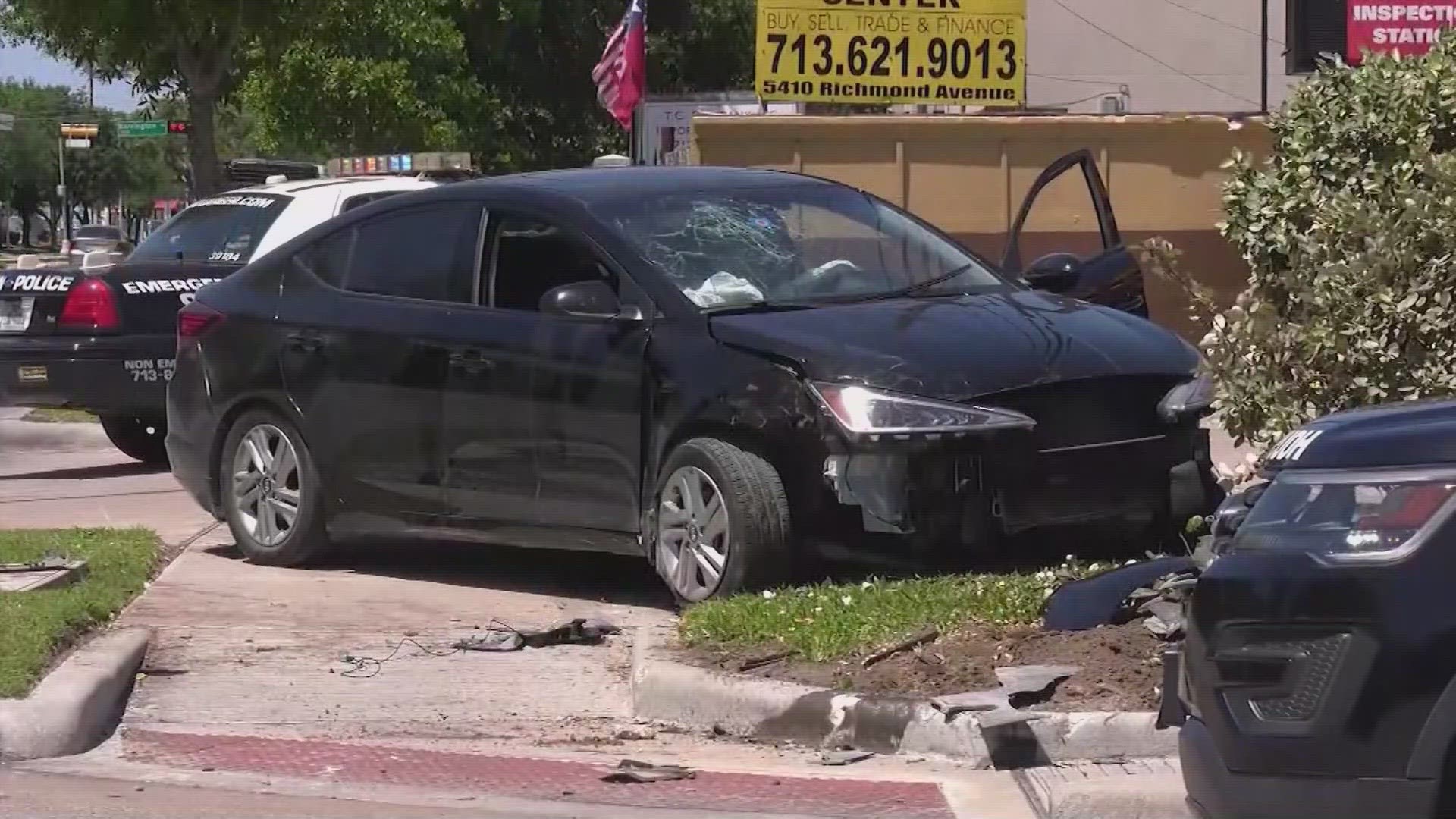 North Texas murder suspect accused in chase and kidnapping, arrested in