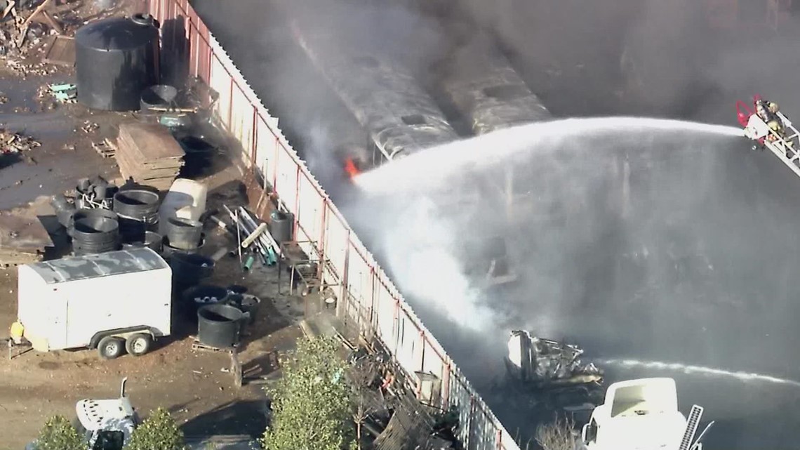Multiple school buses catch fire at lot in Northwest Dallas area | wfaa.com