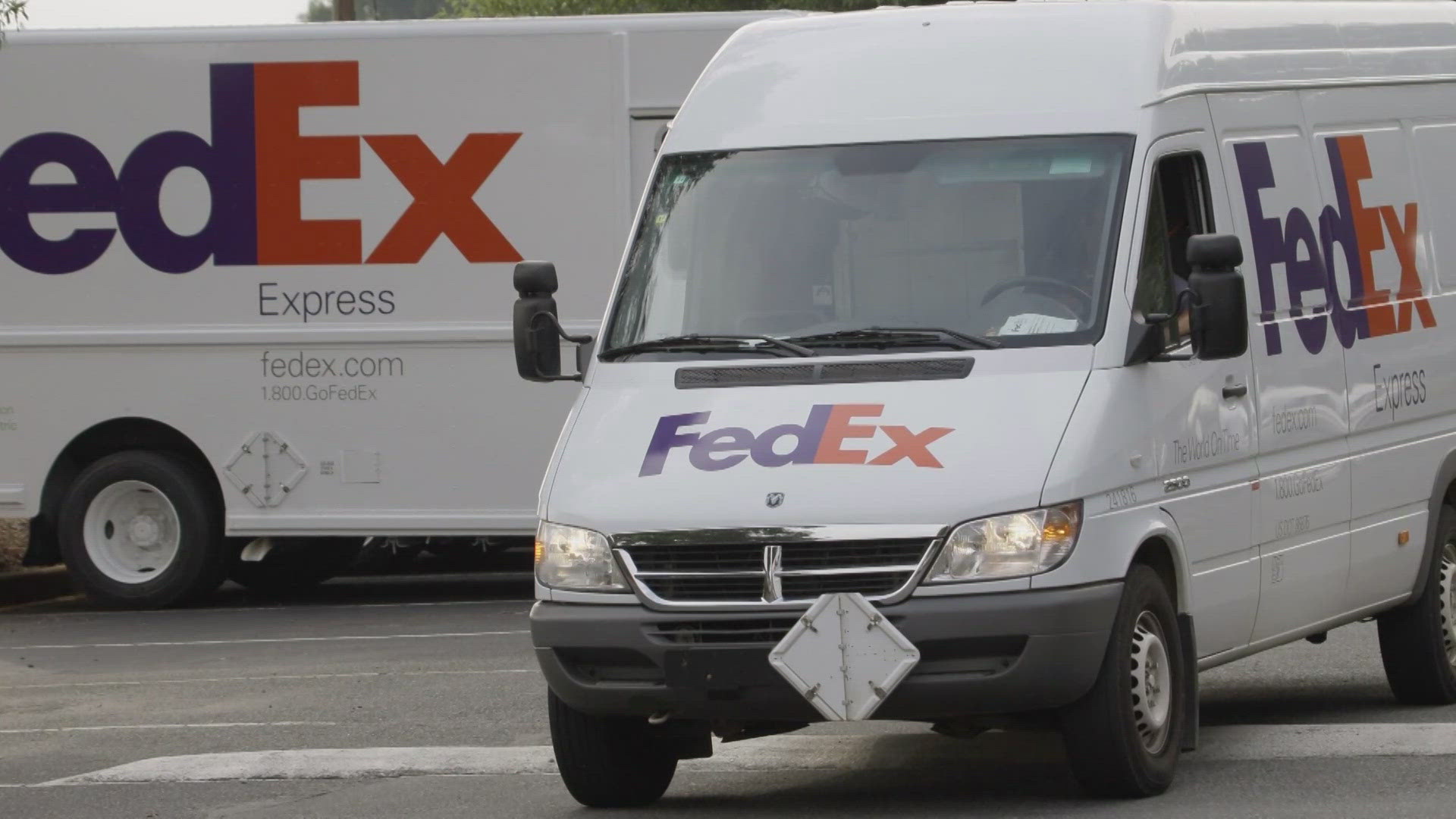 FedEx lays off 131 employees at North Texas facilities | wfaa.com