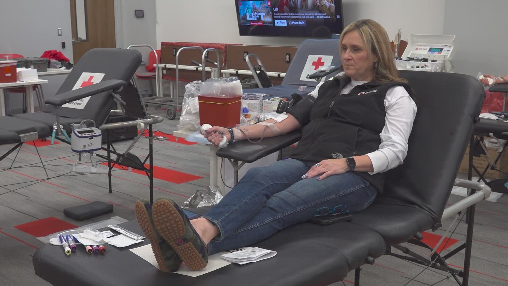 Kenisha nearly bled to death after delivering her son 23 years ago. Now, she donates blood as often as she's able to.