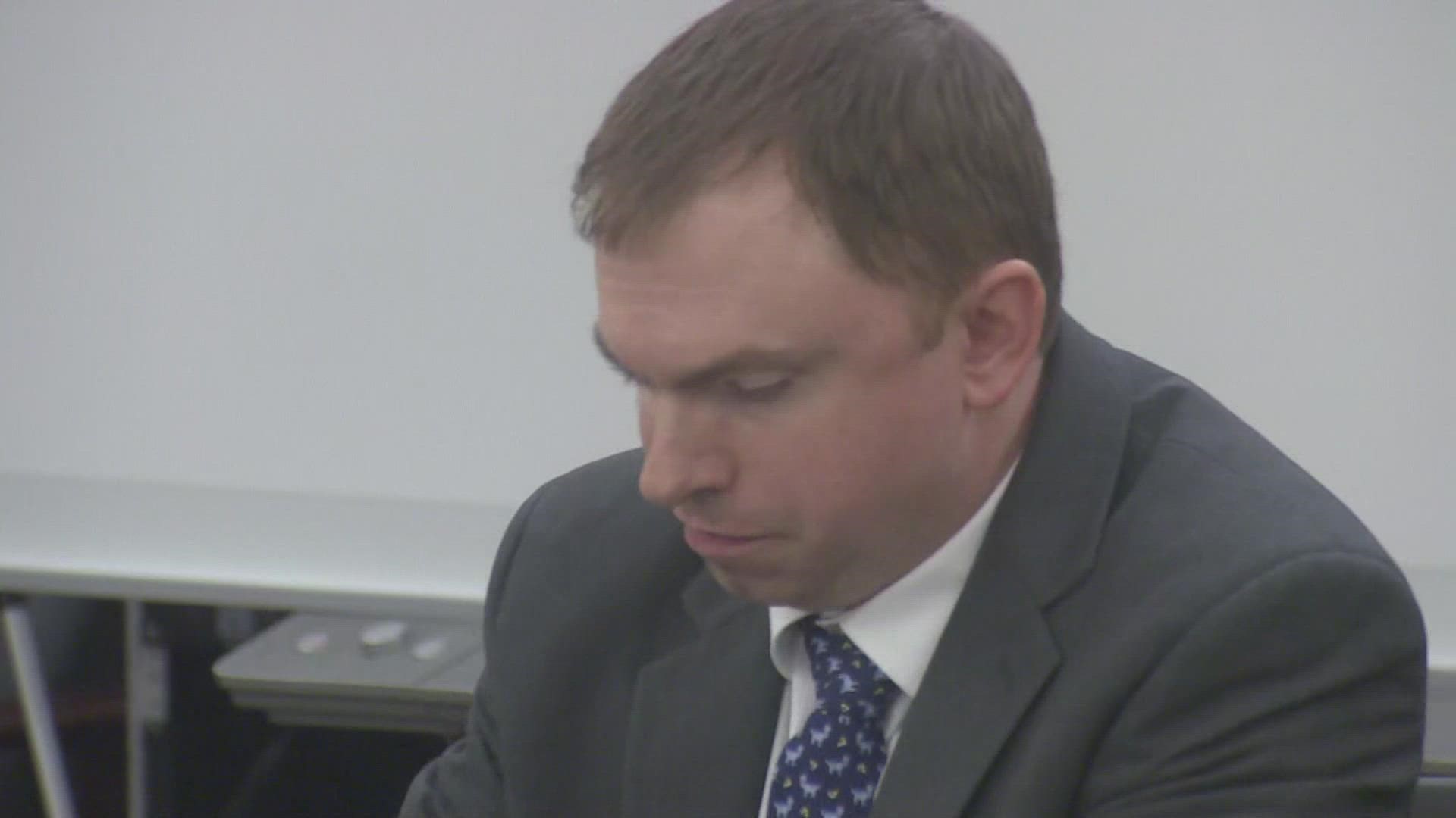 Aaron Dean Trial: Jury Requests More Time After Monday Sentencing ...