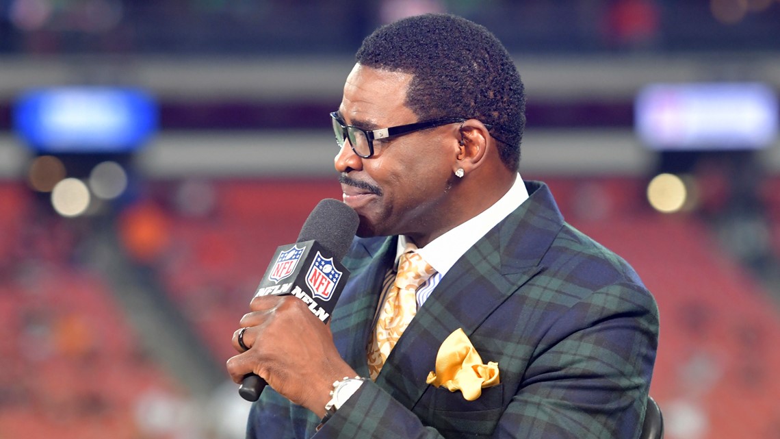 Unhappy With Stagnant Offseason, Cowboys Legend Michael Irvin Fired Shots  at Jerry Jones' Team Ahead of 2022 Season - EssentiallySports