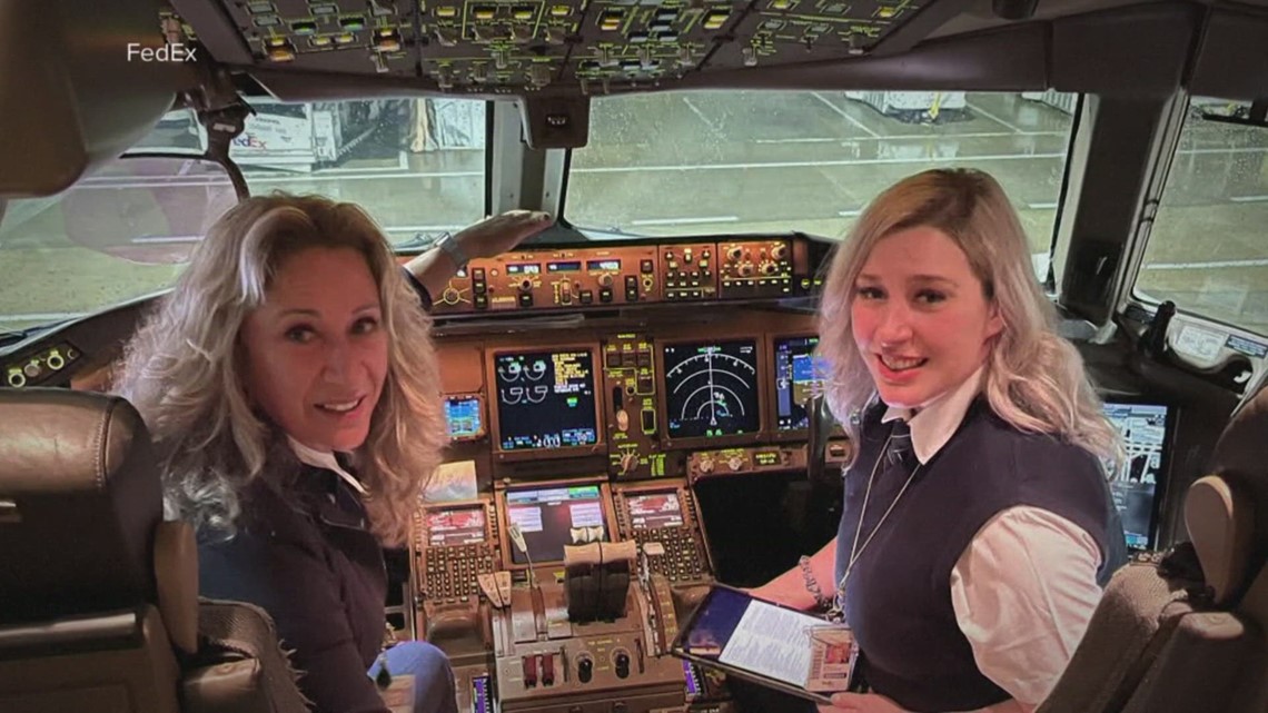 Mother-daughter pilot duo makes history in the skies