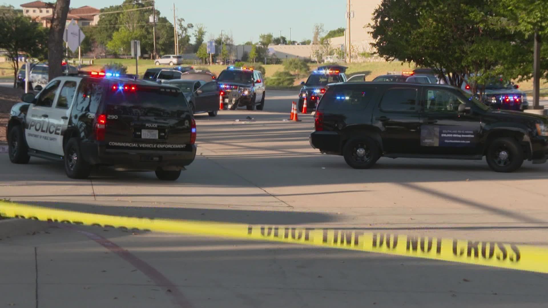 Southlake police say the suspect pointed a gun at officers during a traffic stop.