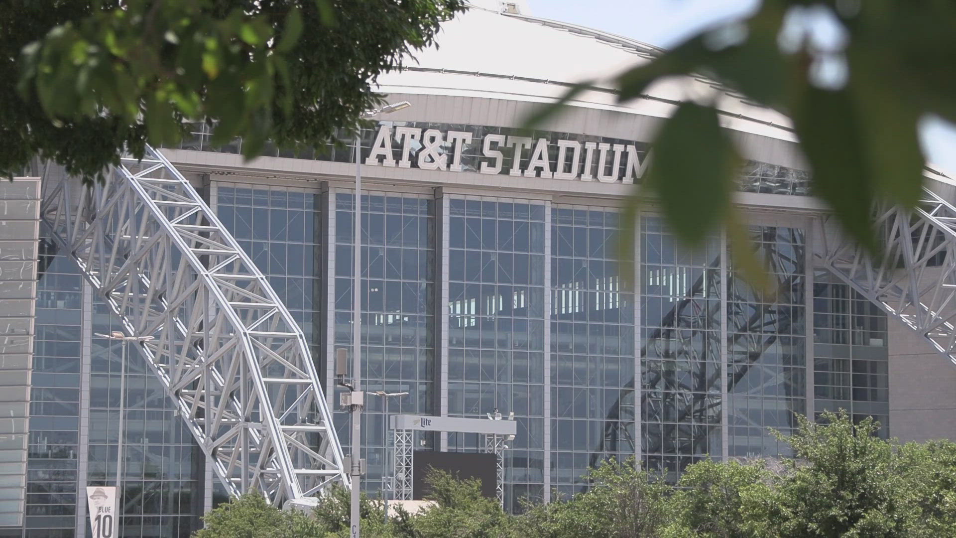 Cotton Bowl to be held at AT&T stadium despite arctic cold