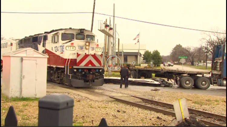 TRE train involved in crash near Riverside Drive in Fort Worth ...