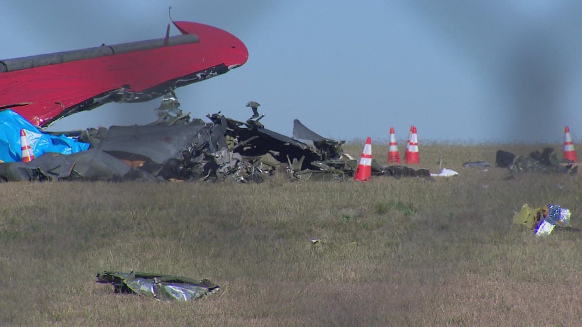 A Look At The Investigation Into The Dallas Air Show Crash Why Determining A Cause Could Take 2969