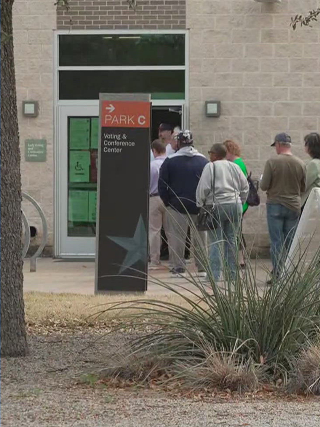 Dallas County poll hours extended to 9 p.m. for Democrats | Reported ...