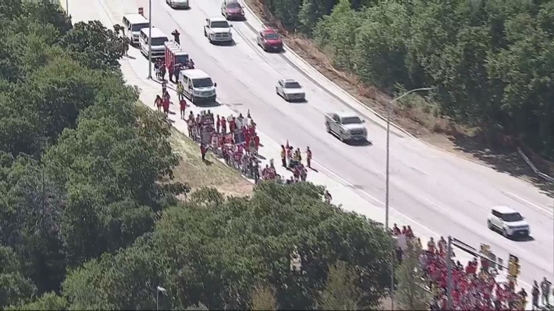 RAW VIDEO: Catering union protests outside American Airlines headquarters in fight for higher wages