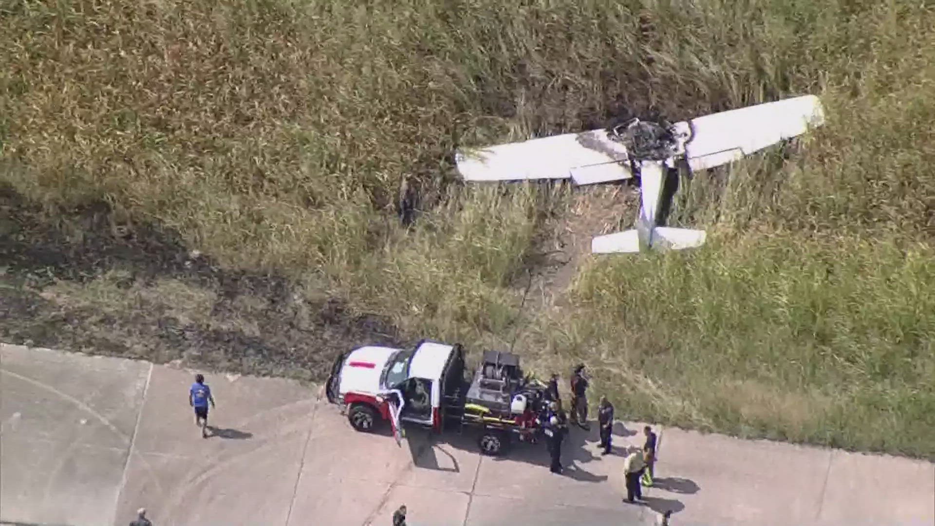 Pilot dies after plane crashes during takeoff in North Texas | wfaa.com