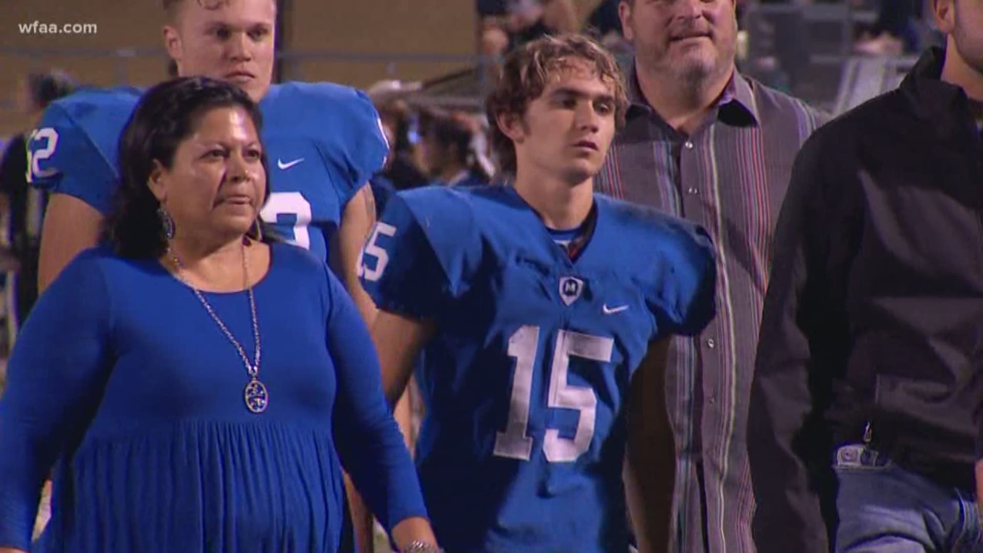 A family surprise under the Friday night lights