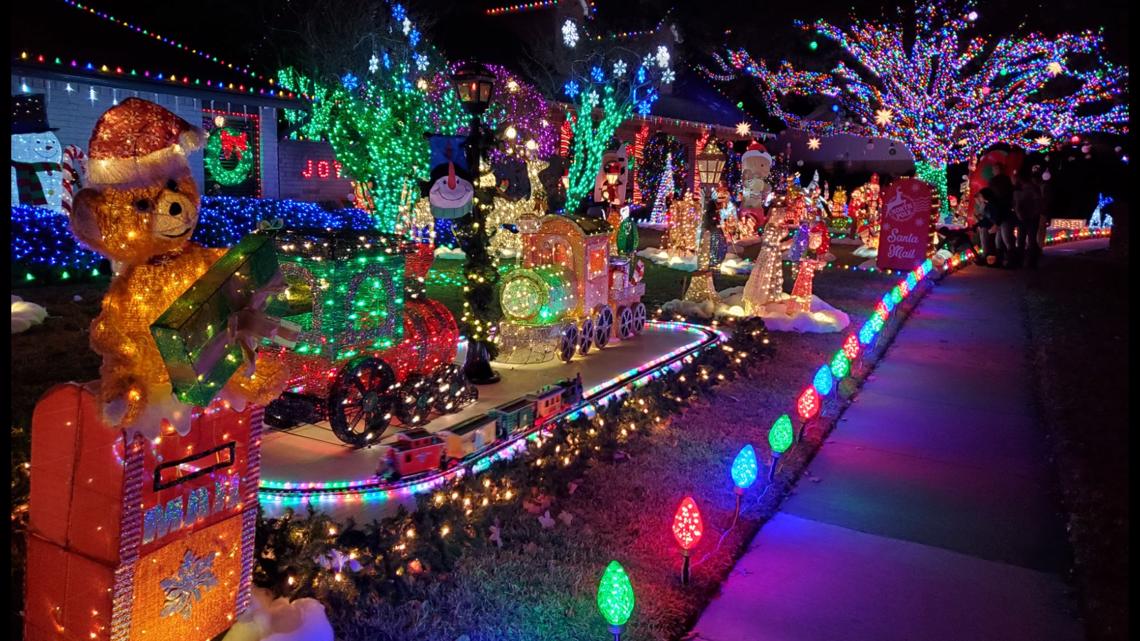 Best Christmas lights in DFW 2021
