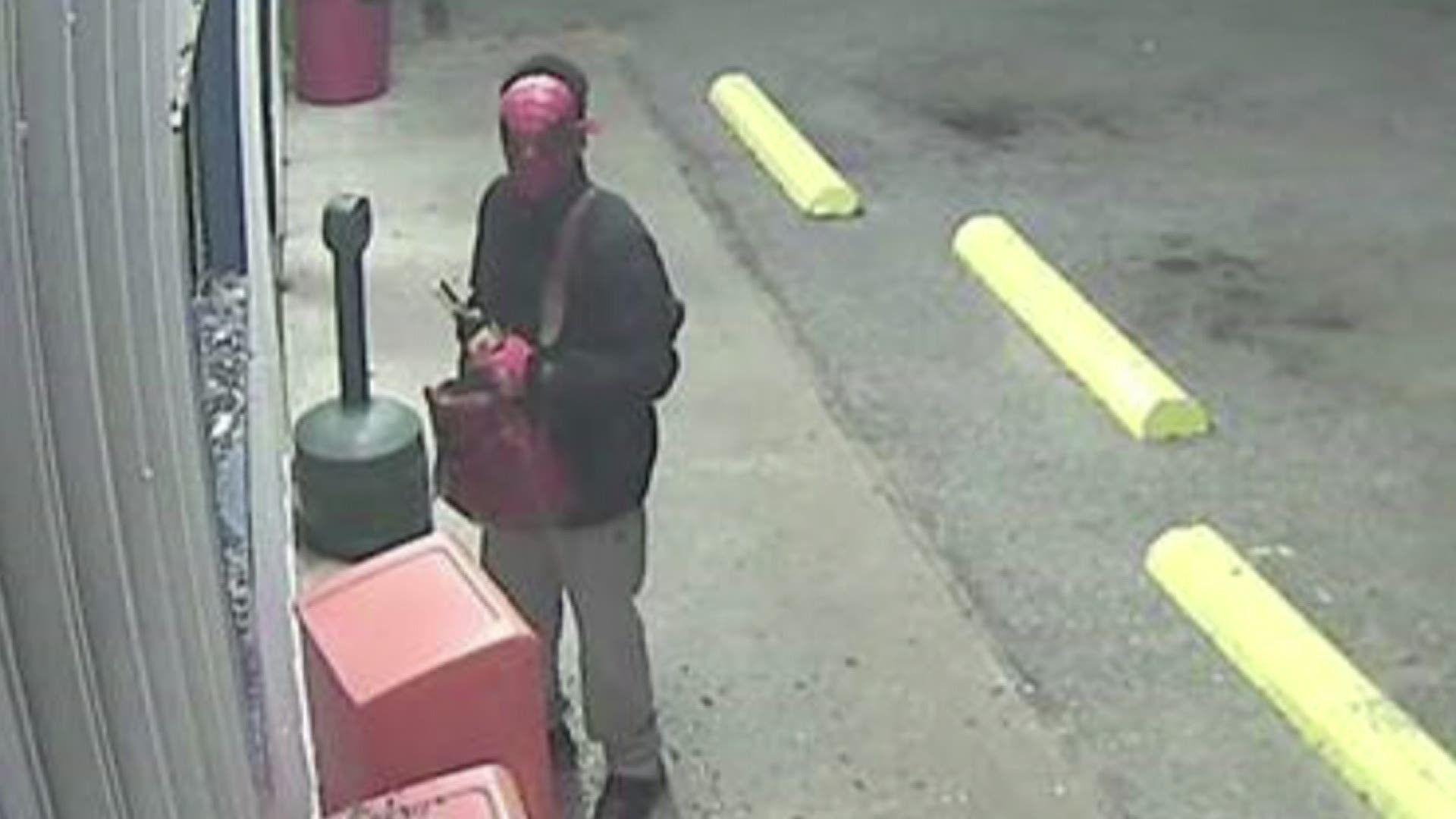Man in Spider-Man mask breaks into store