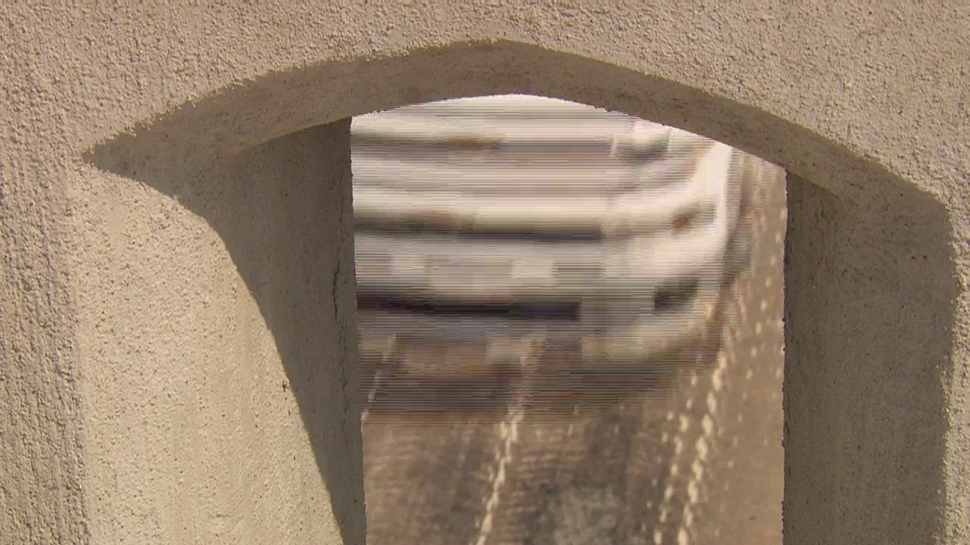 Weatherford cops fend off 300 pound powerlifter in dramatic dash cam