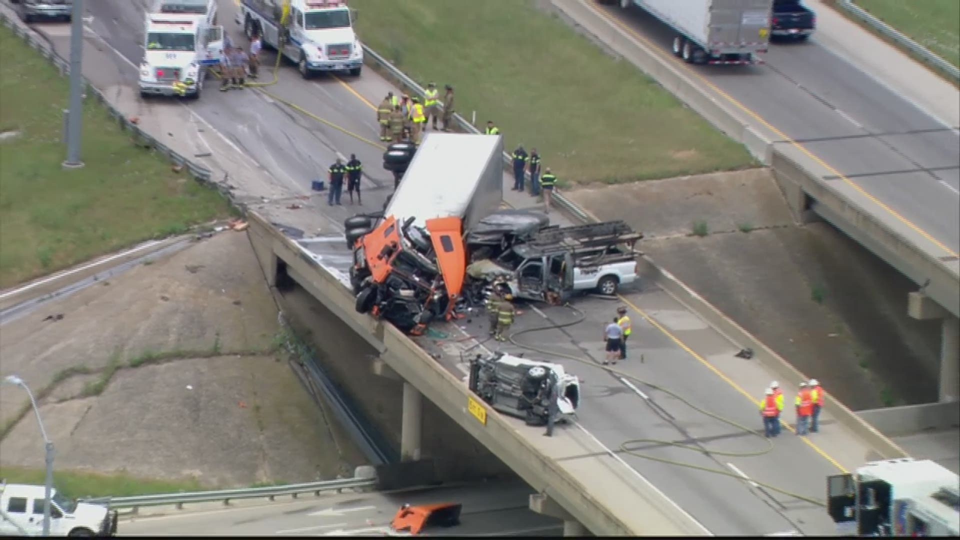 Aerial video taken from HD Chopper 8 of a fiery wreck involving an 18-wheeler and three other cars on an I-35 overpass in Fort Worth.