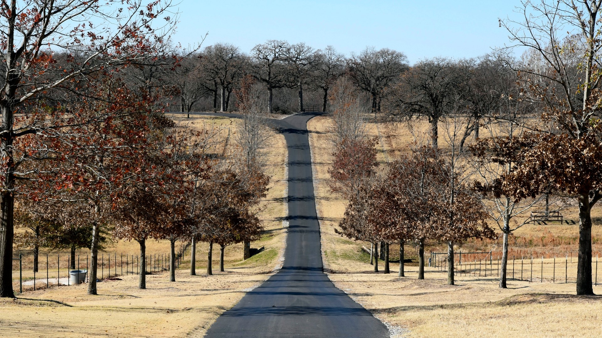 NFL legend Terry Bradshaw’s Red River ranch is back on the market