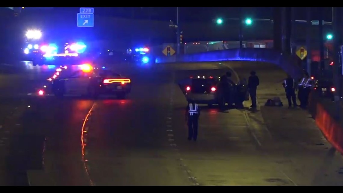 Dallas Police Squad Car Struck While Assisting Another Accident | Wfaa.com