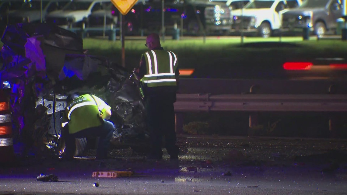 Woman killed in crash on Loop 820 in Fort Worth, officials say | wfaa.com