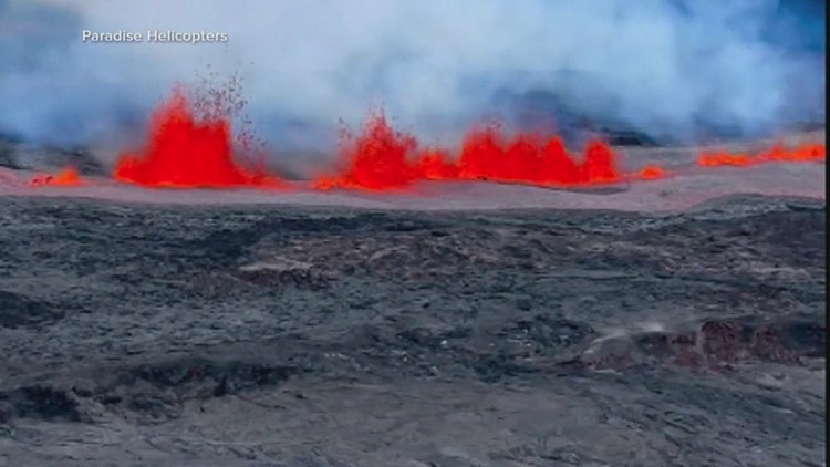 Hawaii's Mauna Loa volcano erupts after 40 years