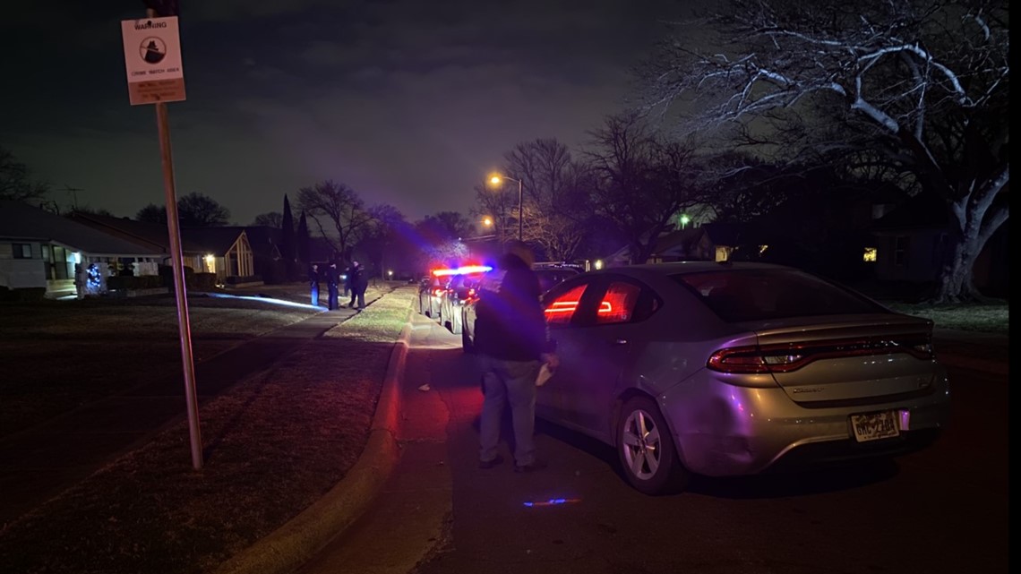 Domino's Delivery Driver Carjacked, Shot In Oak Cliff, Police Say ...